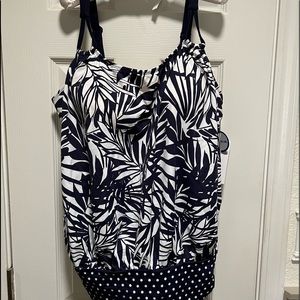 NWT Swimsuits for All Blouson Tankini Top